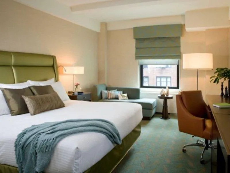 Stewart Hotel New York 4*,