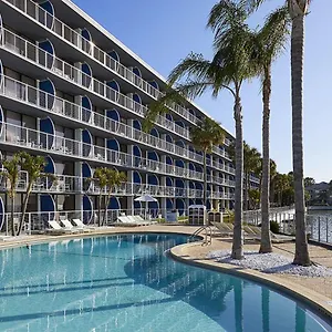 The Godfrey & 3*, Tampa États-Unis
