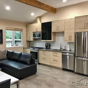 https://new-contemporary-guest-house-in-studio-city-hills.topanaheimhotels.com