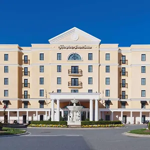 Hotel Hampton & South Park At Phillips Place ***