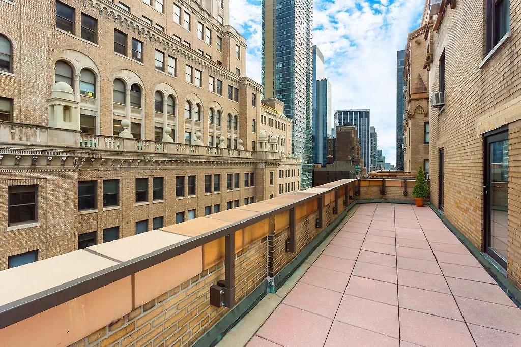 Stewart Hotel New York 4*,